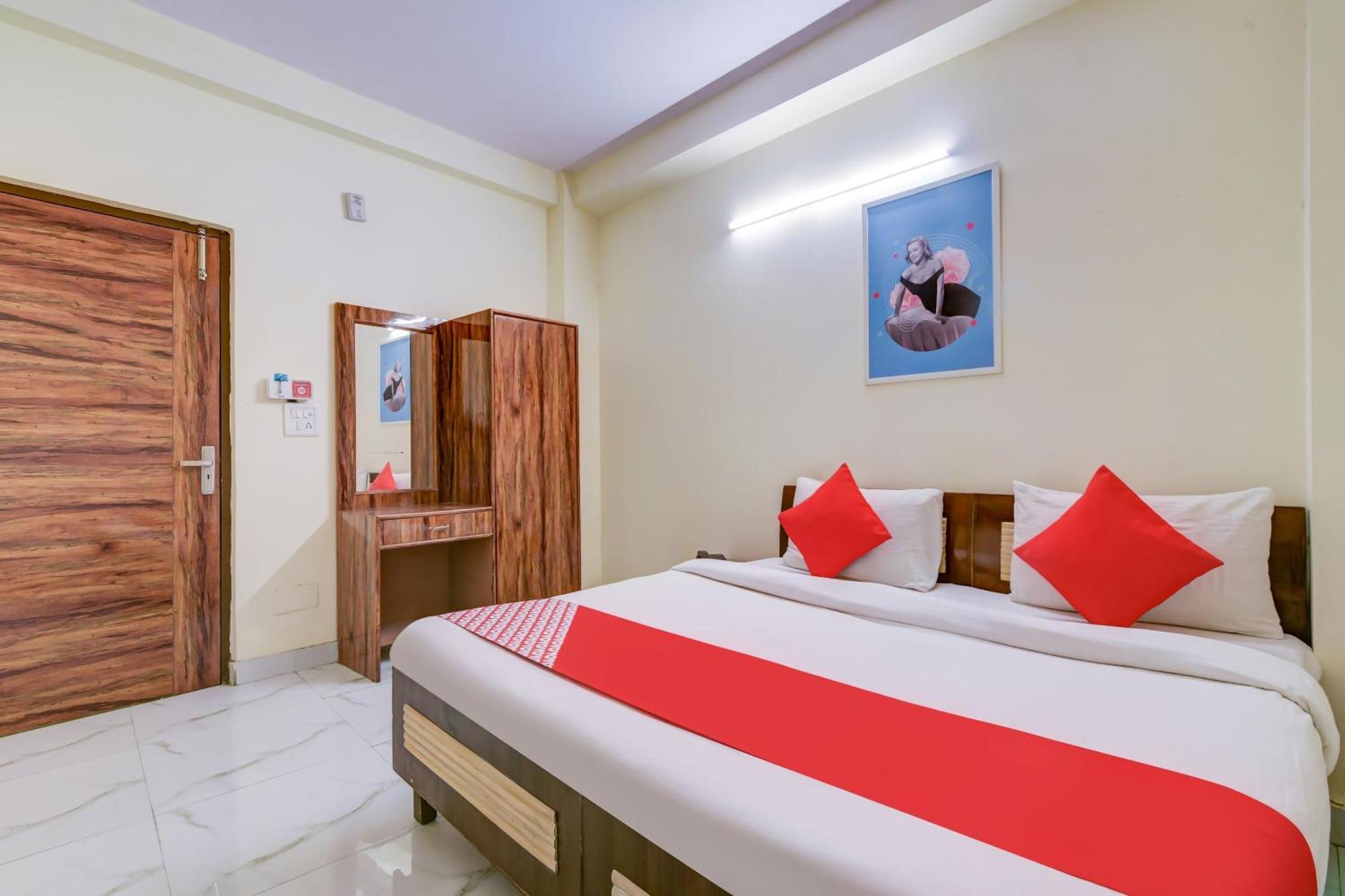 Hotel O 74192 Vishwakarma Palace デリー エクステリア 写真
