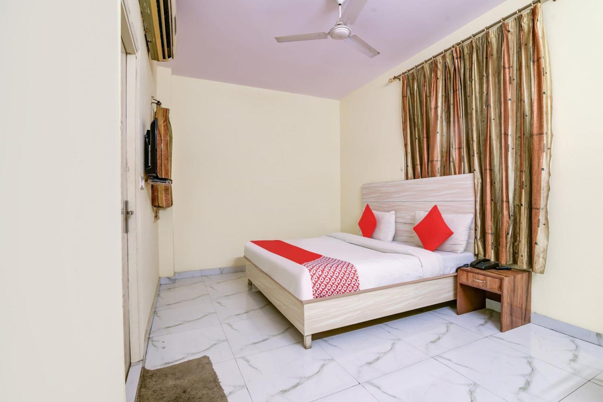 Hotel O 74192 Vishwakarma Palace デリー エクステリア 写真