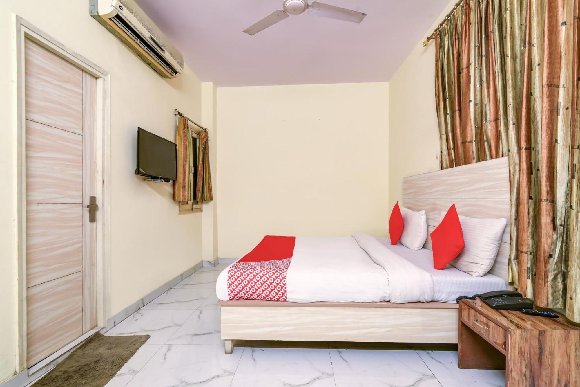 Hotel O 74192 Vishwakarma Palace デリー エクステリア 写真