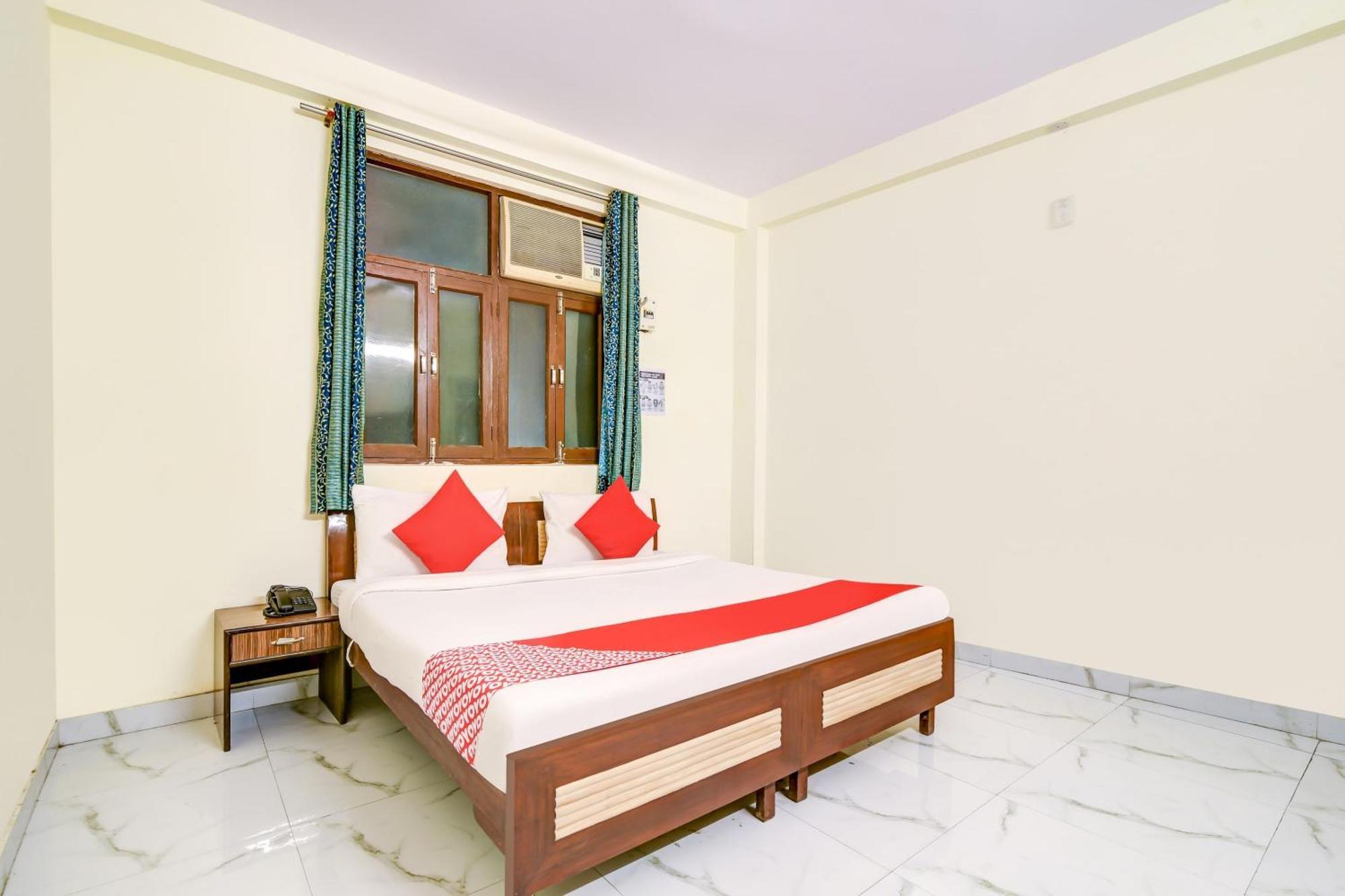 Hotel O 74192 Vishwakarma Palace デリー エクステリア 写真