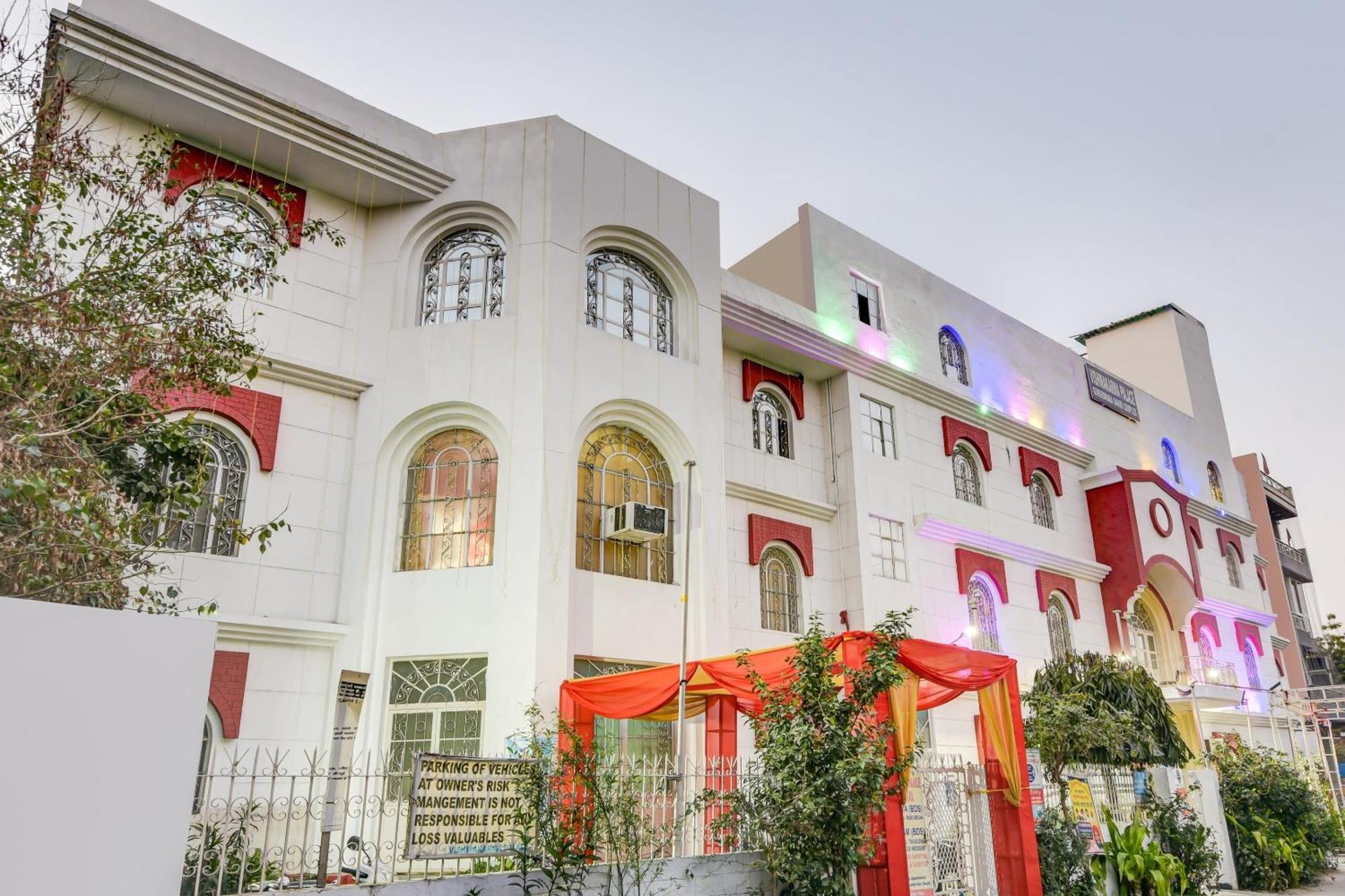 Hotel O 74192 Vishwakarma Palace デリー エクステリア 写真